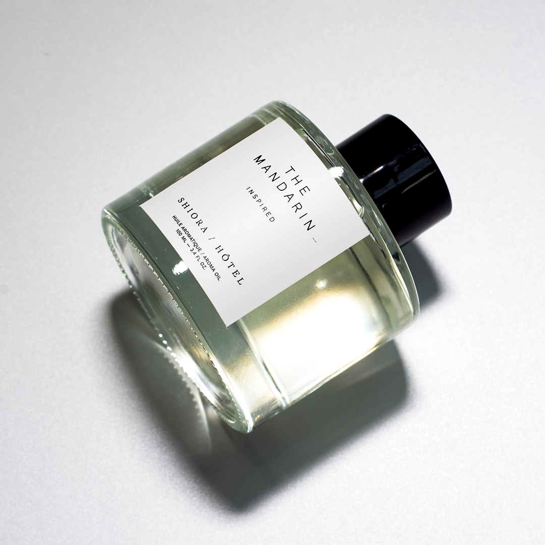 Inspired by the aroma of Mandarin Hotel, its fragrances share citrusy tea notes but vary based on a unique sense of place and identity, featuring a scent that embodies the hotel’s signature Blossom tea, which is served to guests upon arrival. Notes of sweet orange, tea and cypress filter through the corridors of guestroom floors.