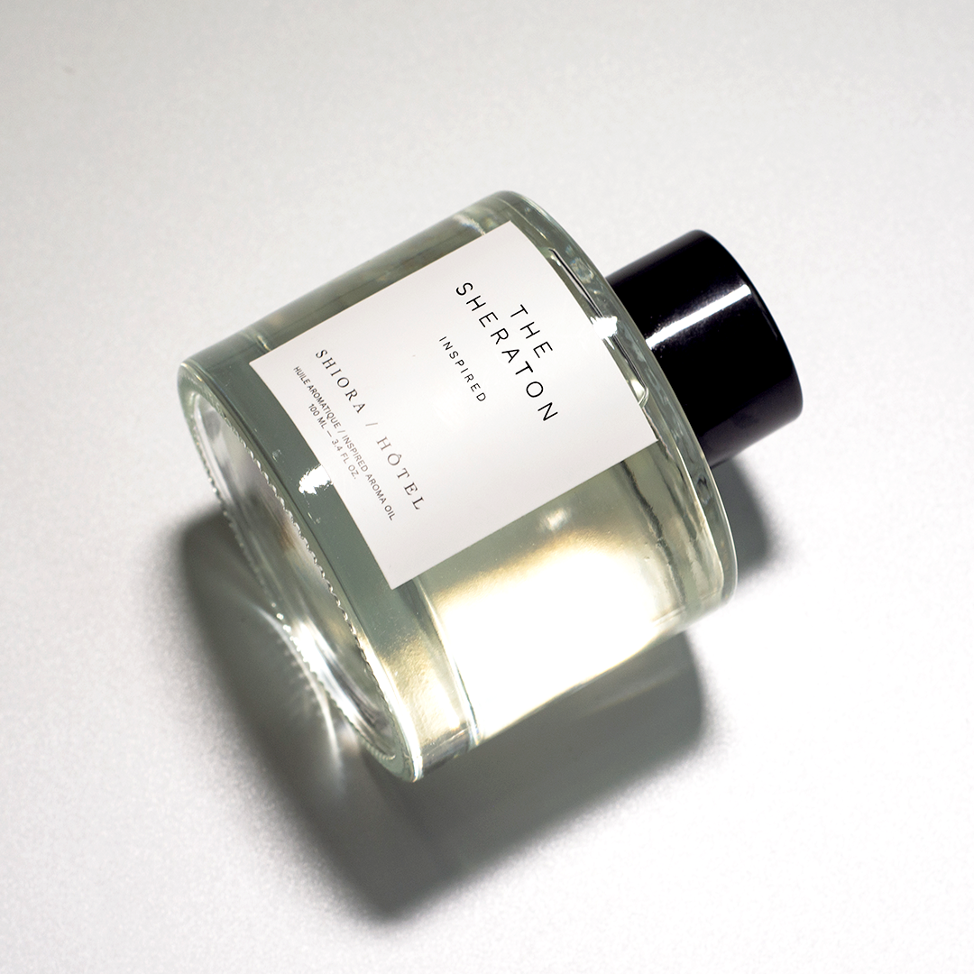 The inspired exclusive scent of Sheraton Hotels is brought to you. World-class hotel scent. Notes of lily rose and musk will fill your nose with the natural, fresh, and earthy aroma that elevates your senses.