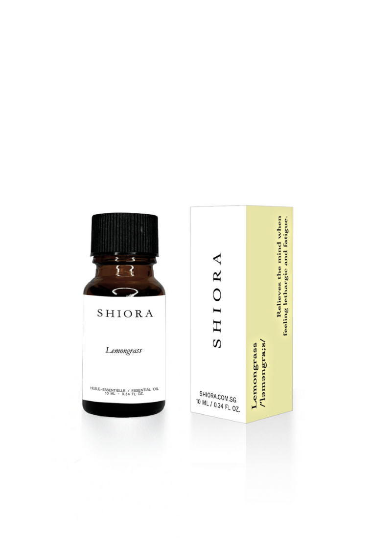Lemongrass pure essential oil produces a mild, sweet, and citrus-like aroma with earthy undertones. Simply drip the essential oil into an oil diffuser or vaporizer and you can feel the fatigue leaving your body. The calming and soothing scent of lemongrass can also rid you of stress and headaches.